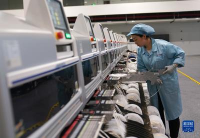 為智能制造立標桿 探訪浙江‘未來工廠’的集成電路技術(shù)開發(fā)